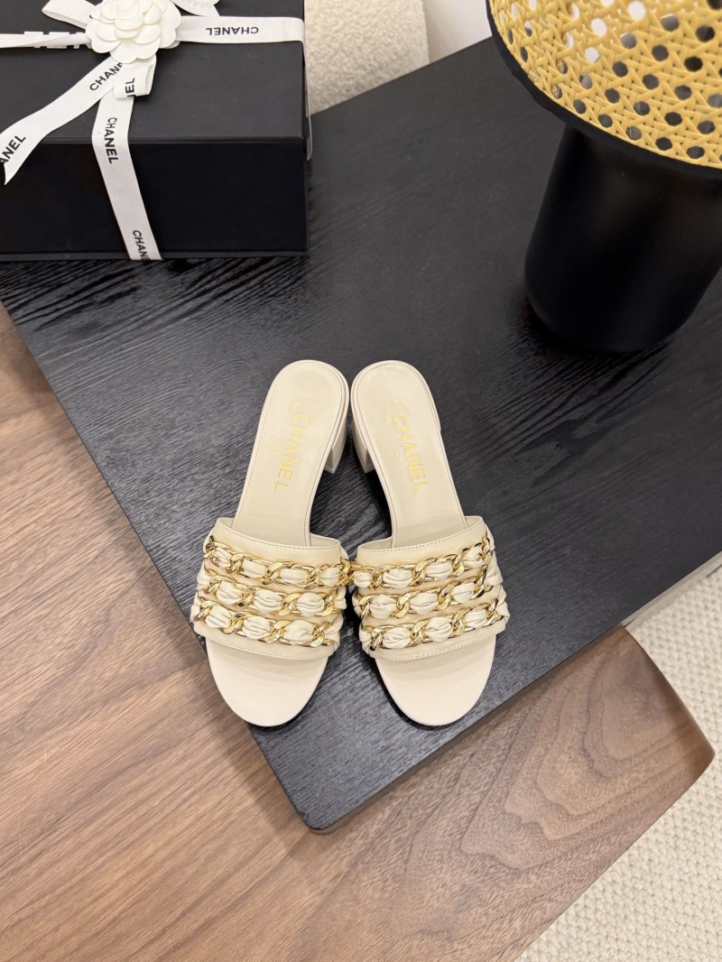 Ch**el slippers